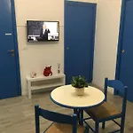 Apartment Sunny Sexy Grey & Cool Blue *