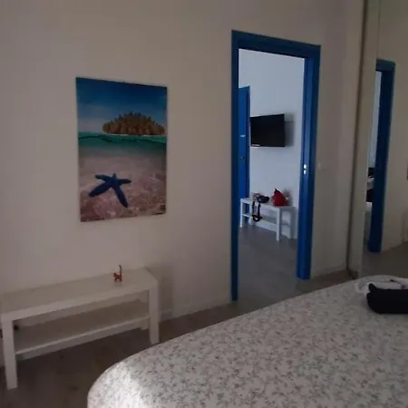 Sunny Sexy Grey & Cool Blue Apartament